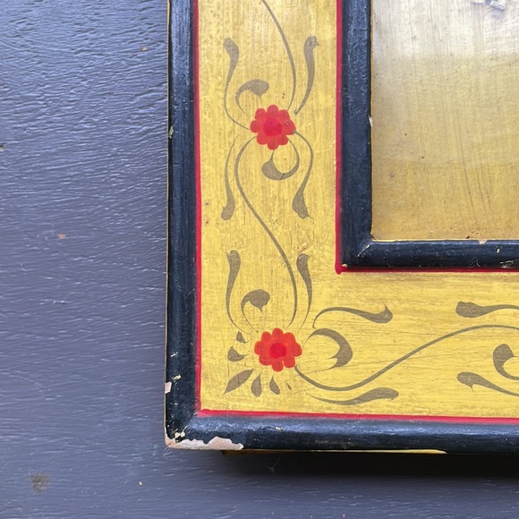 Decorative frame yellow with natural patina. Red flowers. Height 10.25 inches - Picture 3 of 3